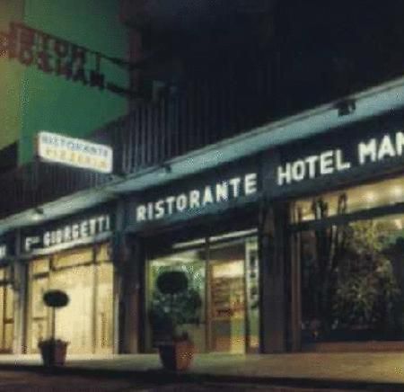 Hotel Manzoni Perugia Bagian luar foto