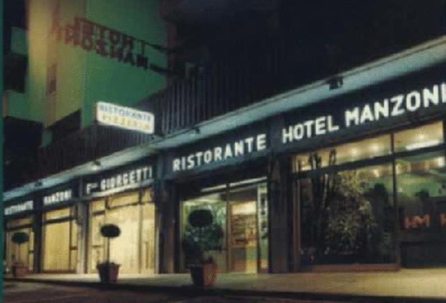Hotel Manzoni Perugia Bagian luar foto