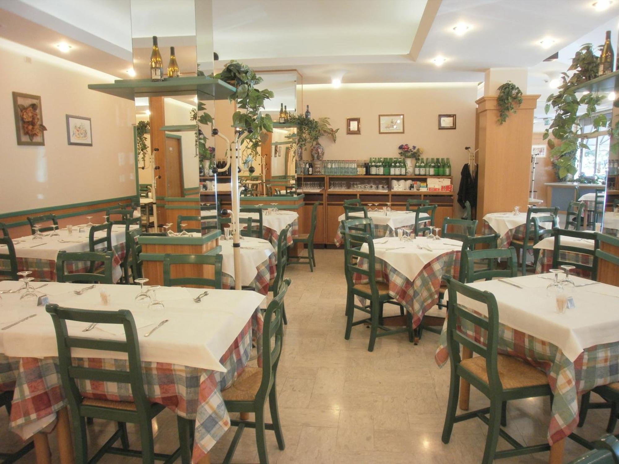 Hotel Manzoni Perugia Bagian luar foto
