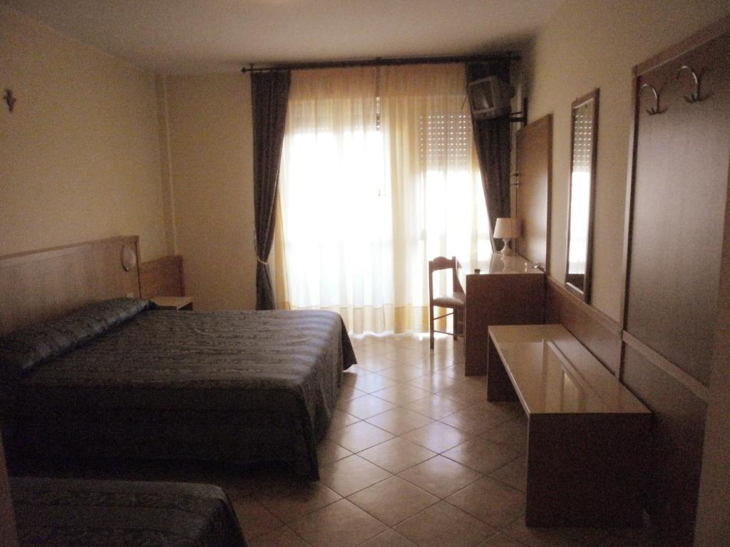 Hotel Manzoni Perugia Ruang foto